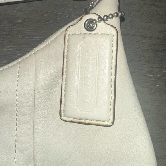 Coach Kristen Shoulder Bag in Cream with Purse Scarf - Picture 4 of 7